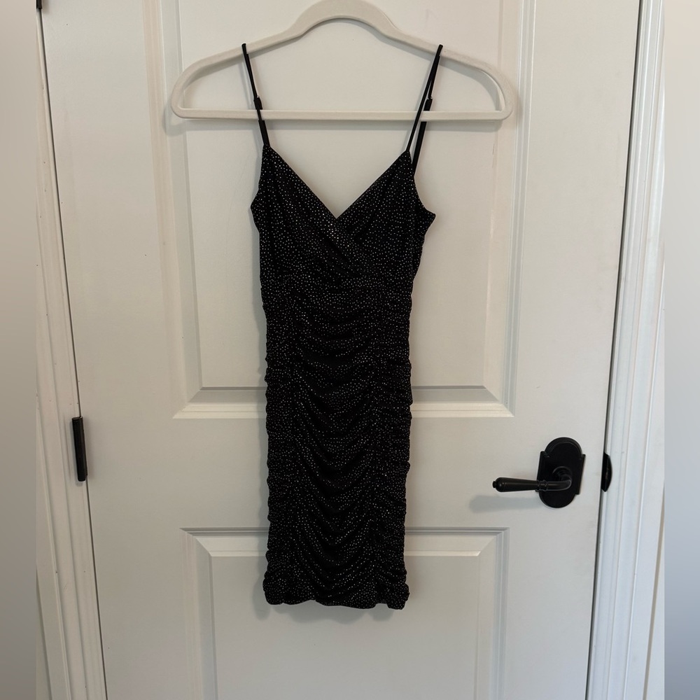 Lucy in the Sky NWOT Black Glitter Ruched Mini Dress - Picture 2 of 8